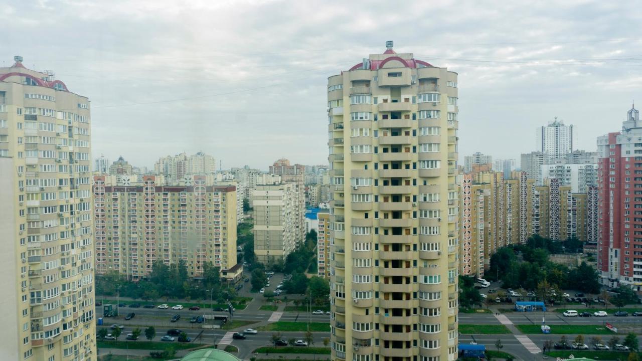 Big Studio Apartment Near River Mall Κίεβο Εξωτερικό φωτογραφία